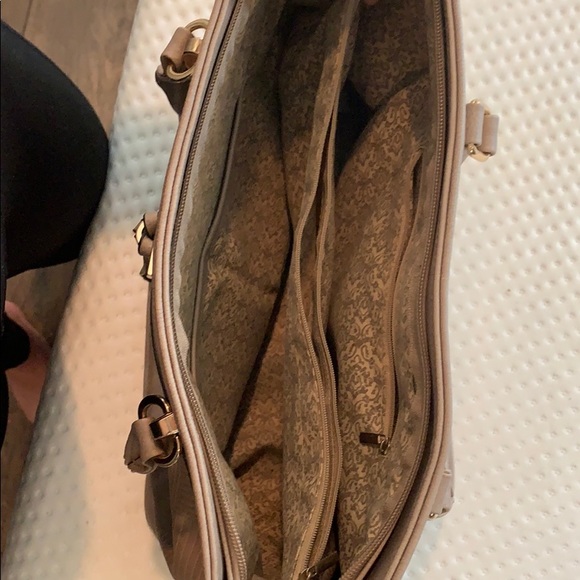 Purse - Picture 3 of 3